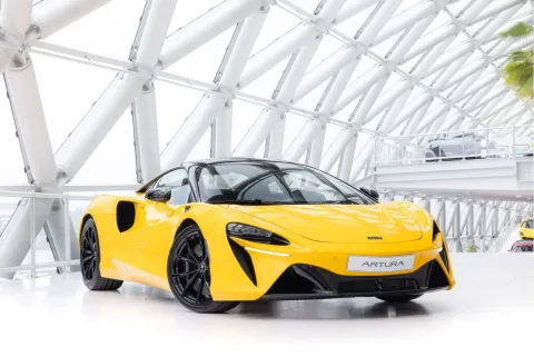 McLaren Artura — poza 2
