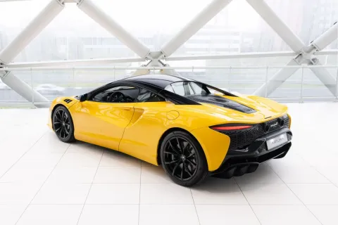 McLaren Artura — poza 3