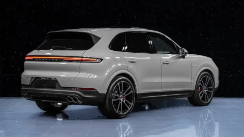 Porsche Cayenne — poza 2