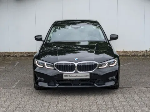 BMW 320 — poza 3