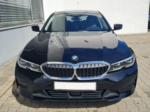 BMW 330 — poza 3