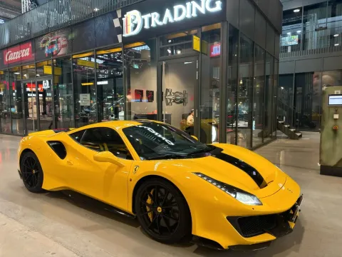 Ferrari 488 Pista