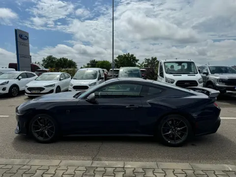 Ford Mustang — poza 3
