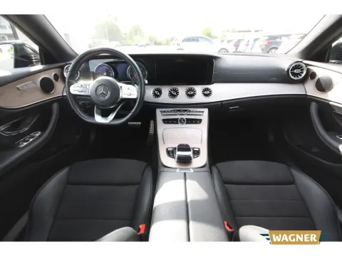 Mercedes-Benz E 300 — poza 3