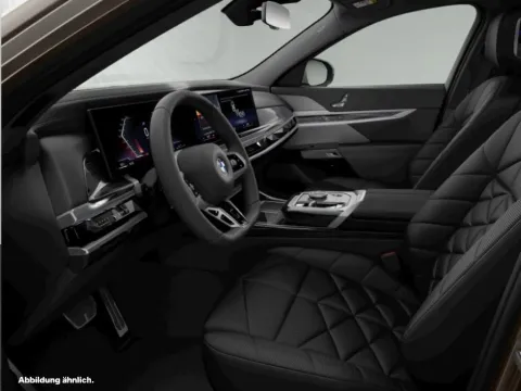 BMW 740 — poza 3