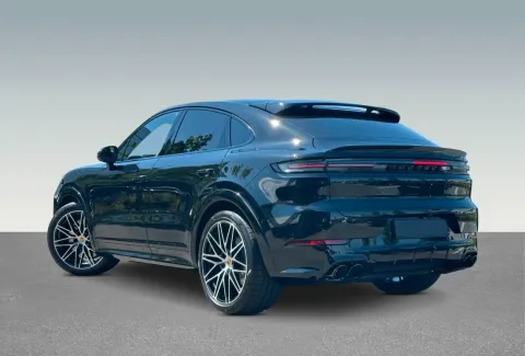 Porsche Cayenne — poza 2
